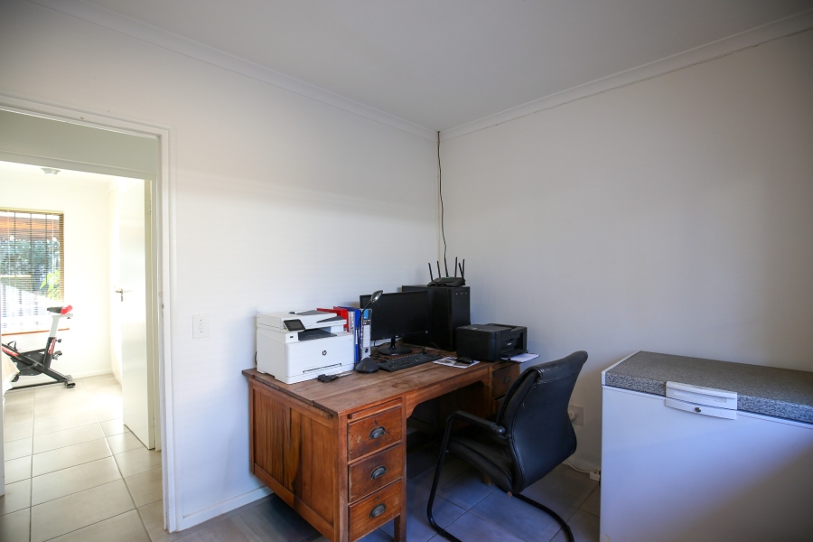 3 Bedroom Property for Sale in Lower Robberg Western Cape